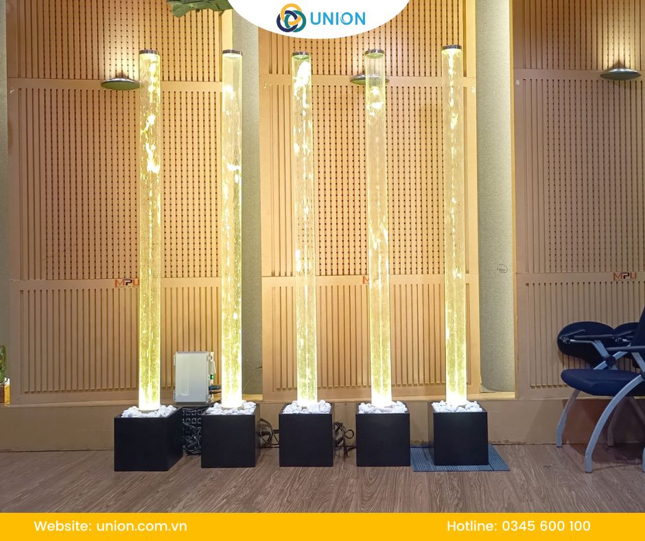 Cột nước đèn LED thích hợp để trang trí các sảnh tiệc sang trọng, các không gian hôị nghị và triển lãm