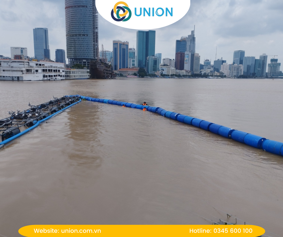Union lắp đặt hệ thống kỹ thuật trong tiến trình thi công nhạc nước "Dòng Sông Kể Chuyện" trên sông Sài Gòn