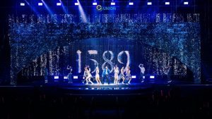 Liveshow Trung Quân 2023: Màn Nước Union Tạo Cơn Mưa Bất Ngờ - UNION màn nước thẳng, màn nước nghệ thuật dạng thẳng