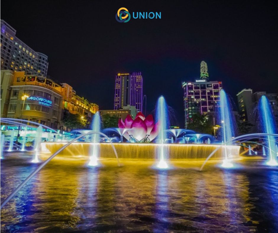 Đài phun nước công viên trở thành một điểm nhấn mỹ quang đô thị quang trọng và là điểm thư giãn của du khách và người dân