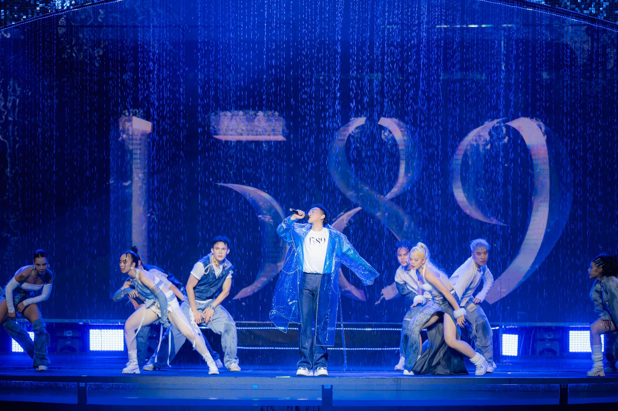 màn nước nước tương tác