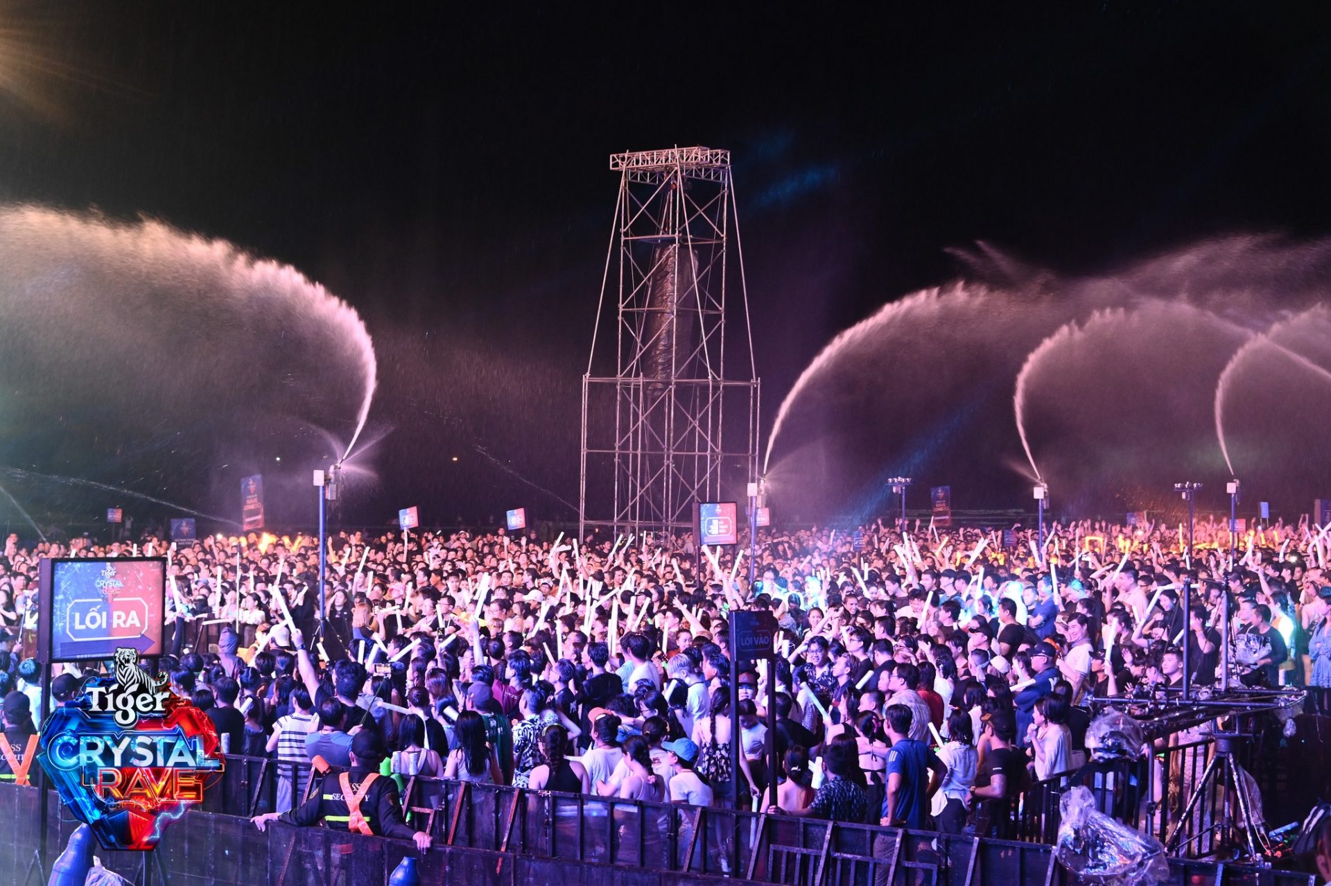 Thiết bị công nghệ Nhạc nước nghệ thuật: sung xoay 360 độ