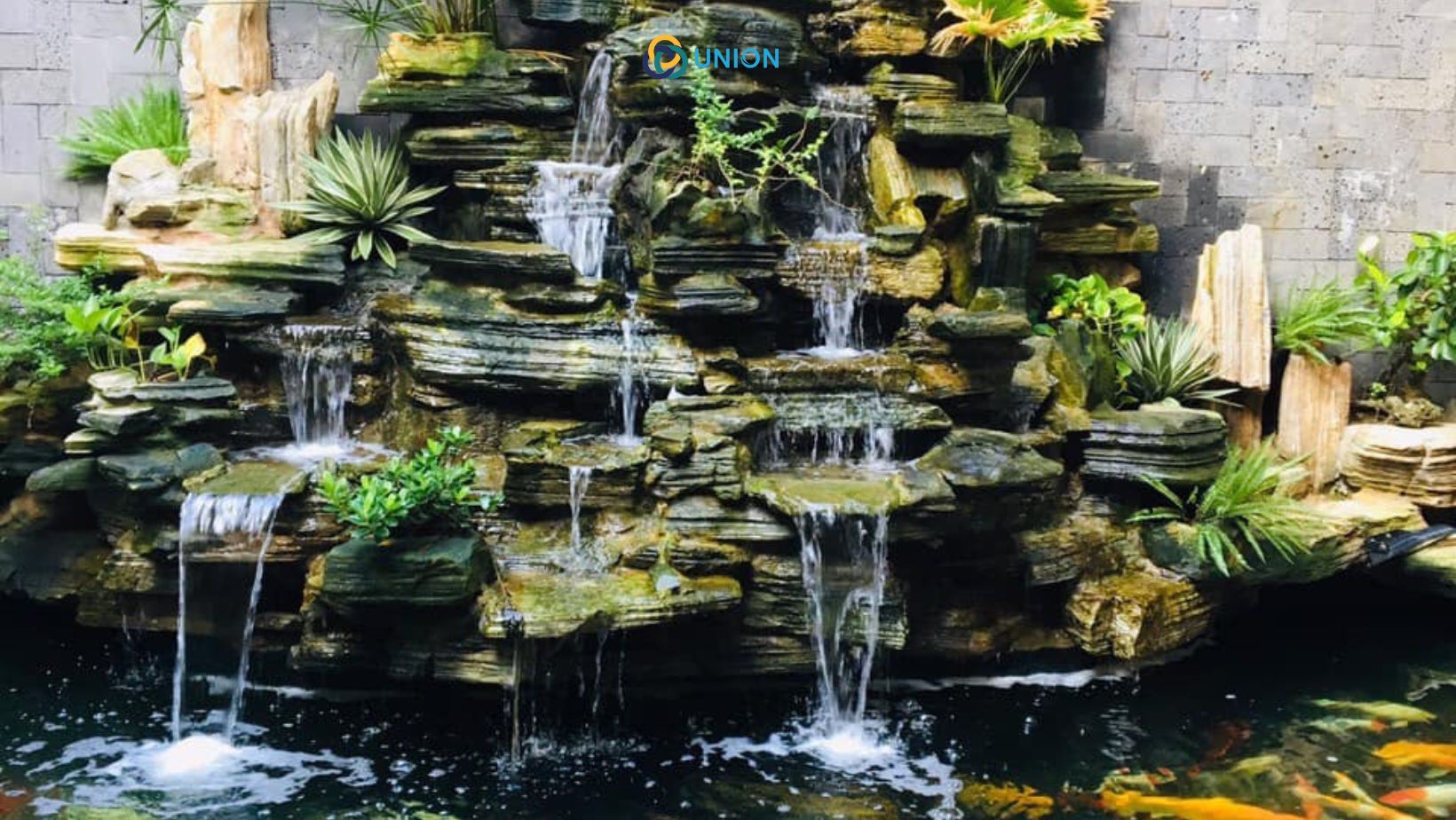 Đài phun nước cho khuôn viên mini bằng đá phổ biến trong các tiểu cảnh hồ cá, hồ nước phong thủy - UNION