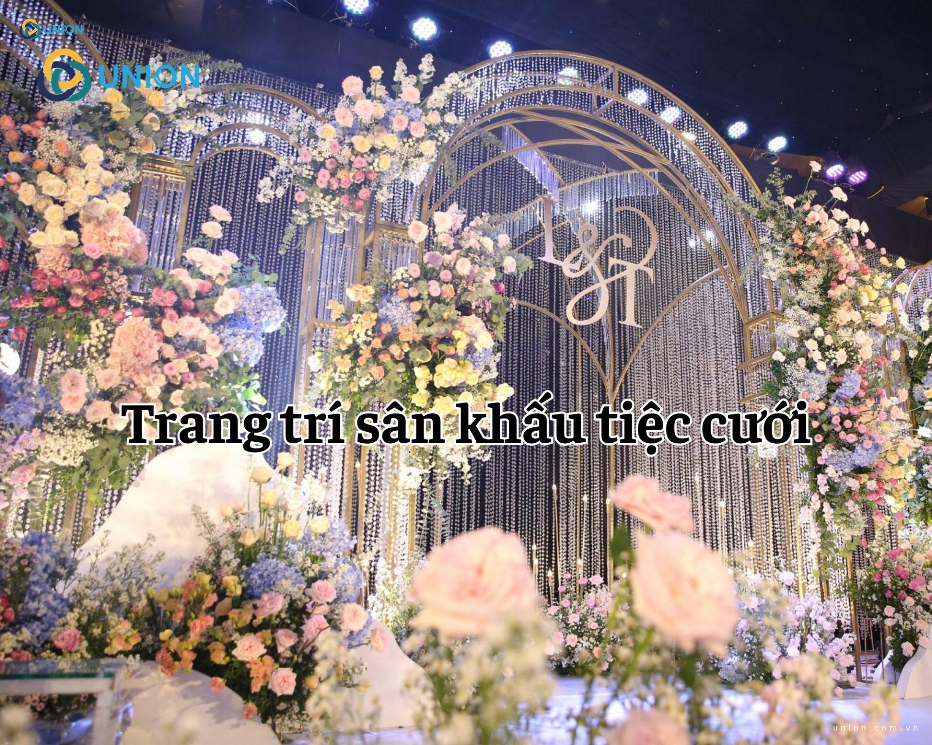 Trang trí sân khấu tiệc cưới [year]