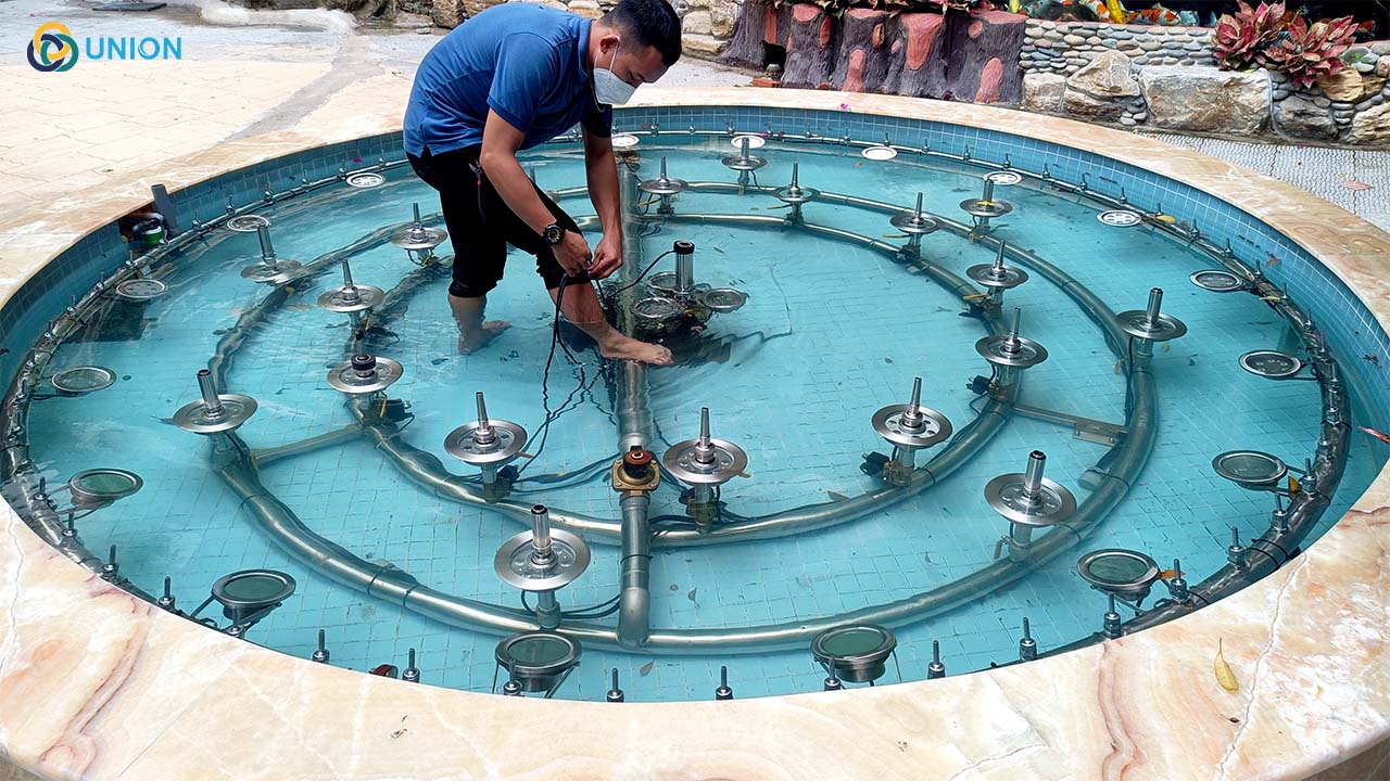 Hình ảnh thi công lắp đặt hệ thống đài phun nước bể nổi - UNION
