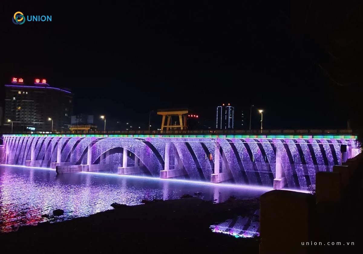 Lợi ích của việc sử dụng màn nước kỹ thuật số trong thiết kế cảnh quan - UNION