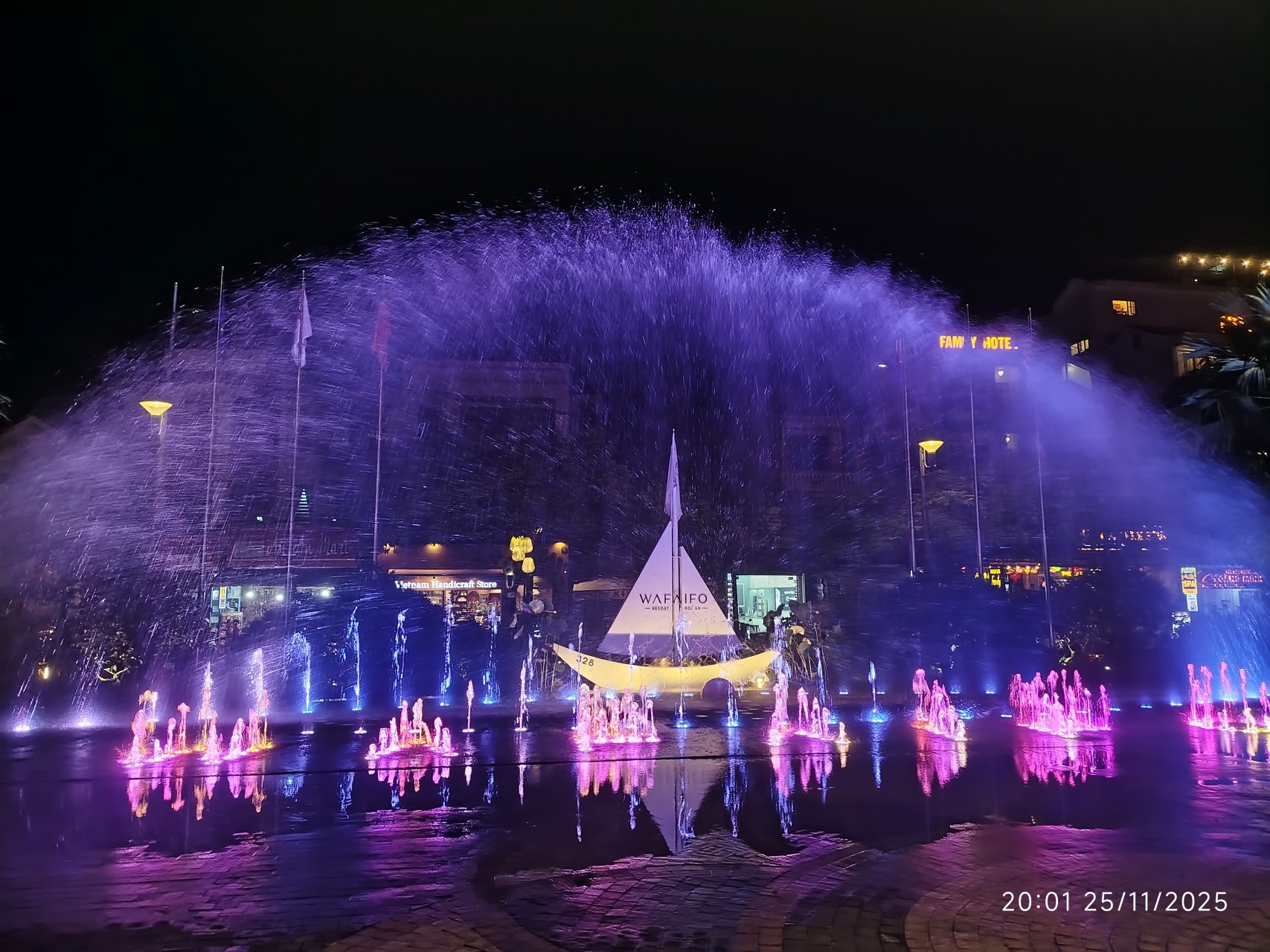 Sân nhạc nước WAFAIFO Hội An - Điểm check in HOT nhất ngay lúc này - UNION Thiết kế kết hợp văn hóa hội an và hiện đại