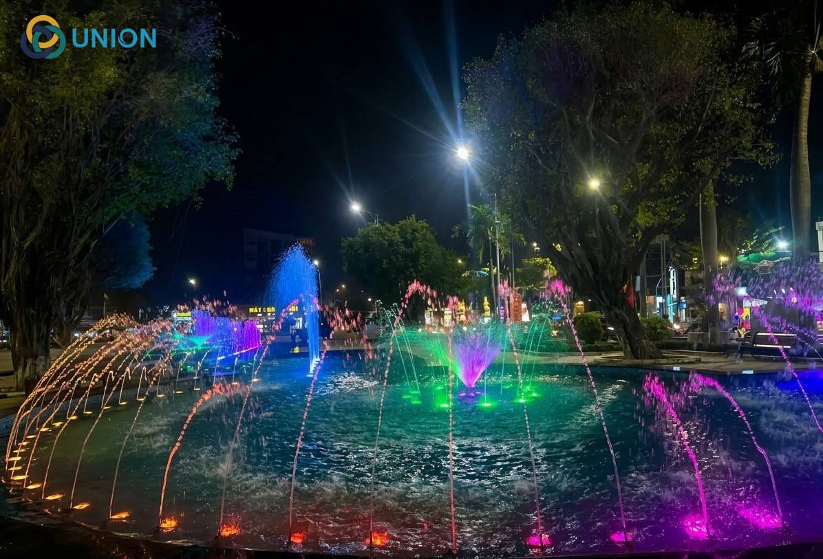 Đài phun nước công viên Phú Cường - Hiệu ứng ấn tượng, kết hợp đa dạng tia nước