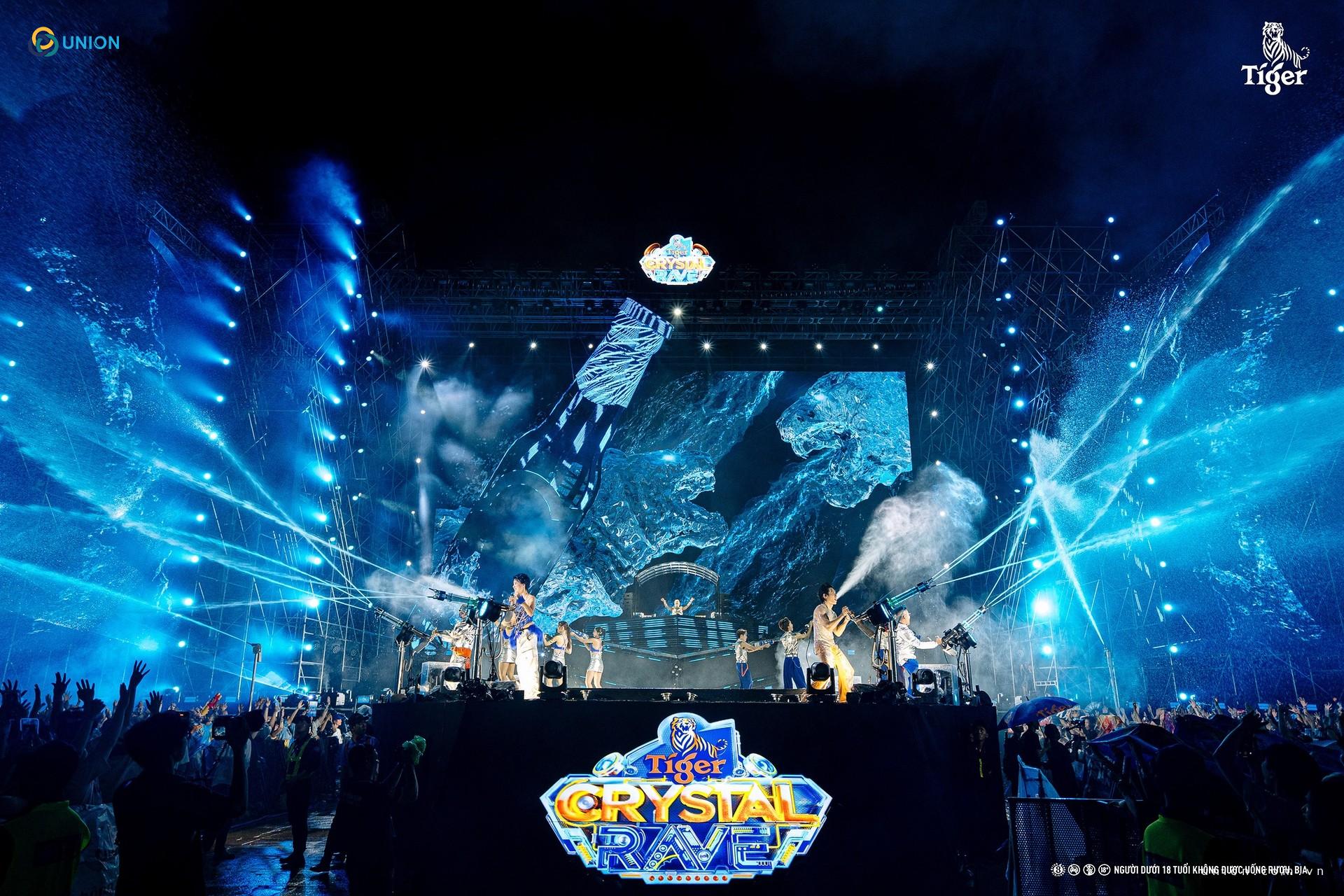 EDM Fest Tiger Crystal Rave lọt TOP BEST EVENT Tháng 05/2025 - UNION Đồ chơi nước khiến các RAVER đứng ngồi không yên vì quá "CHẤT"