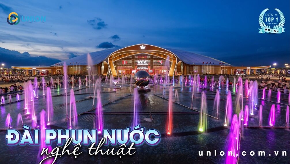 Đài phun nước nghệ thuật đã nâng tầm trung tâm triển lãm trước thêm kỷ niệm 80 năm Quốc Khánh VN