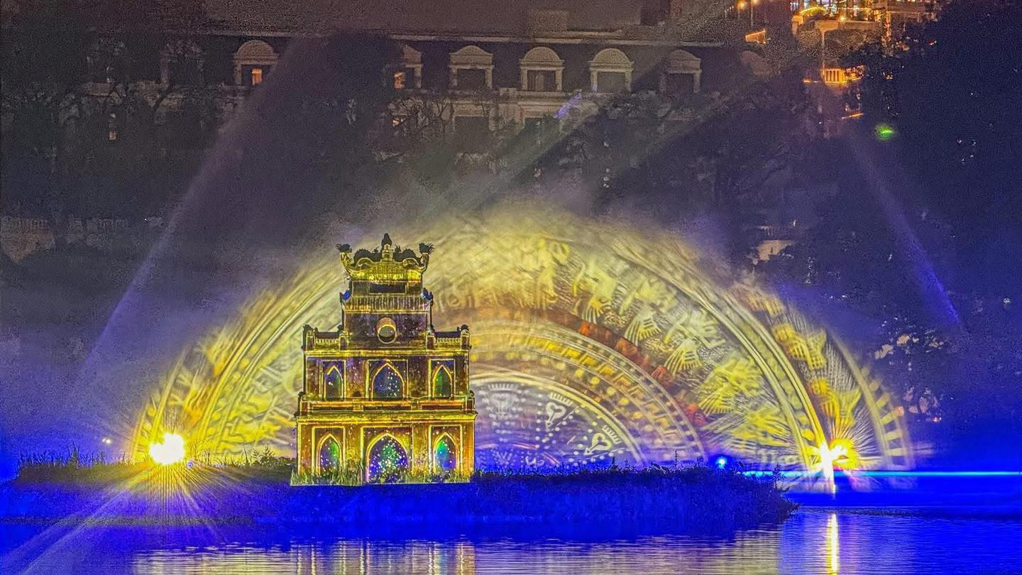 3D Mapping “Thăng Long hội tụ” – Điểm hẹn nghệ thuật lung linh giữa lòng Hà Nội - UNION 3D Mapping tại Hồ Hoàn Kiếm – Dấu ấn trong chuỗi sự kiện kỷ niệm 80 năm