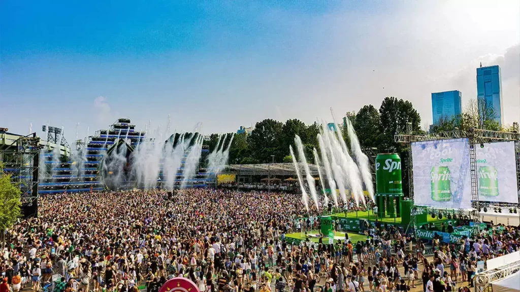 Waterbomb 2025 đang dần hé lộ dàn line-up siêu khủng & ĐỒ CHƠI NƯỚC có 1-0-2 - UNION Sân khấu & công nghệ nước nghệ thuật nâng tầm lễ hội