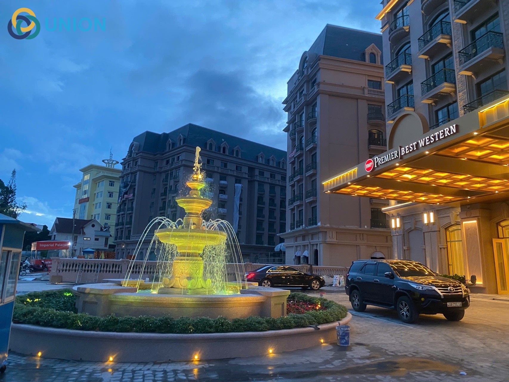 Khách sạn Hoàng Đế - Đài phun nước giữa lòng châu Âu 2025 - UNION Giá trị thẩm mỹ – trải nghiệm – thương hiệu từ đài phun nước