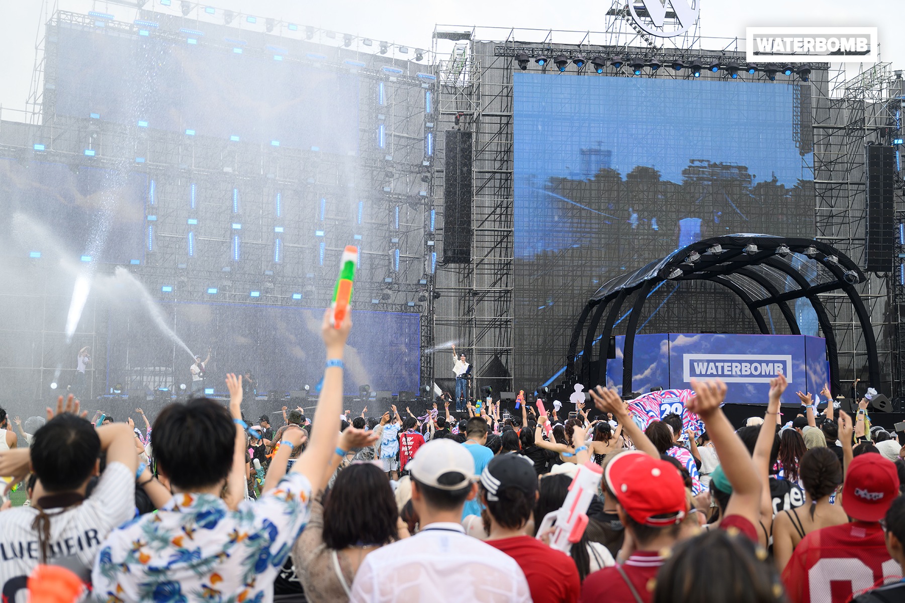 WATERBOMB 2025 – TOP những pha ĐỒ CHƠI NƯỚC viral nhất bạn không thể bỏ lỡ - UNION Bộ thiết bị vòi phun xoay tương tác 2D/3D