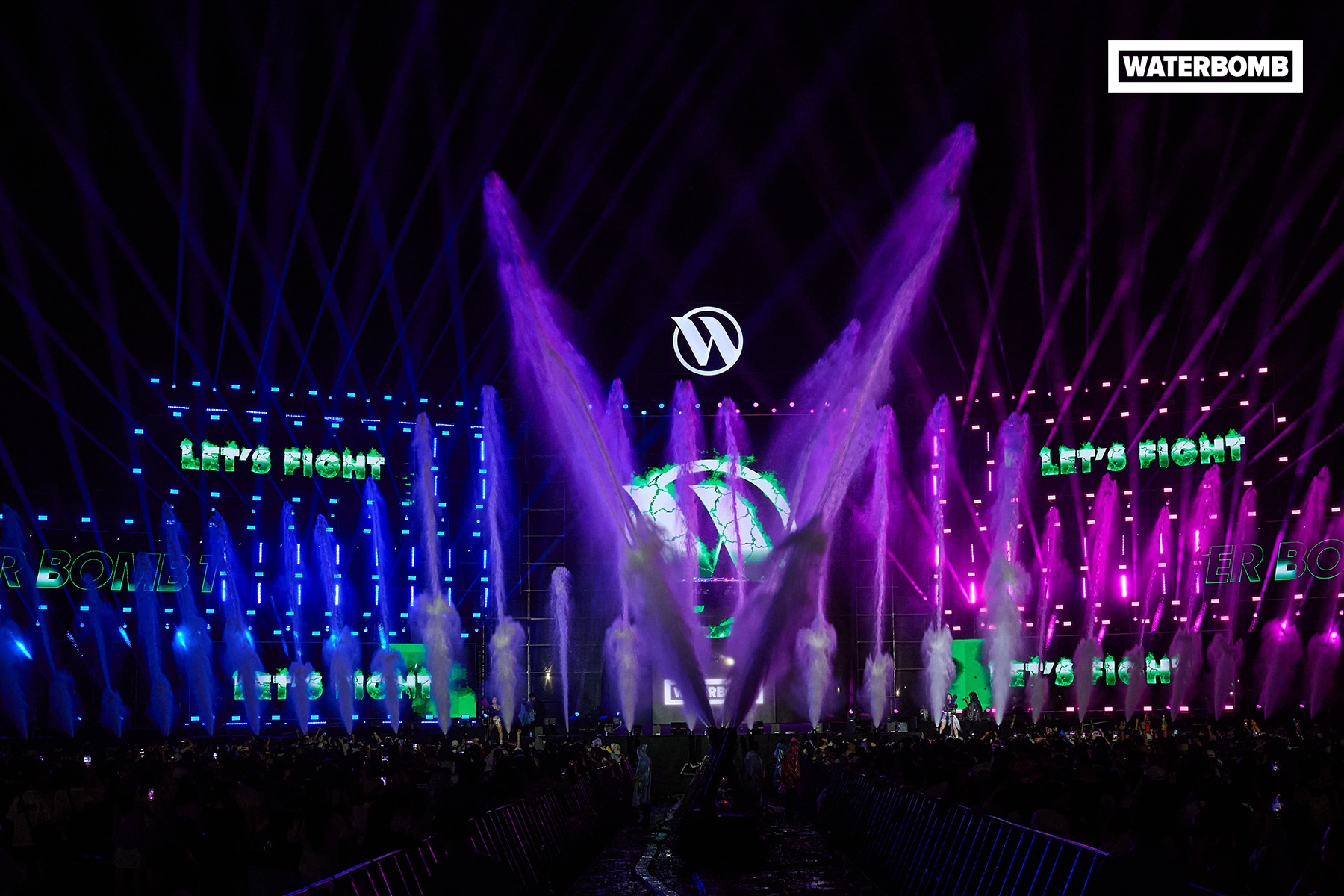 WATERBOMB 2025 – TOP những pha ĐỒ CHƠI NƯỚC viral nhất bạn không thể bỏ lỡ - UNION Súng thủy lực khí nén công suất lớn