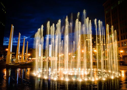 Cho thuê nhạc nước tích hợp màn sương cho sân khấu mùa lễ hội