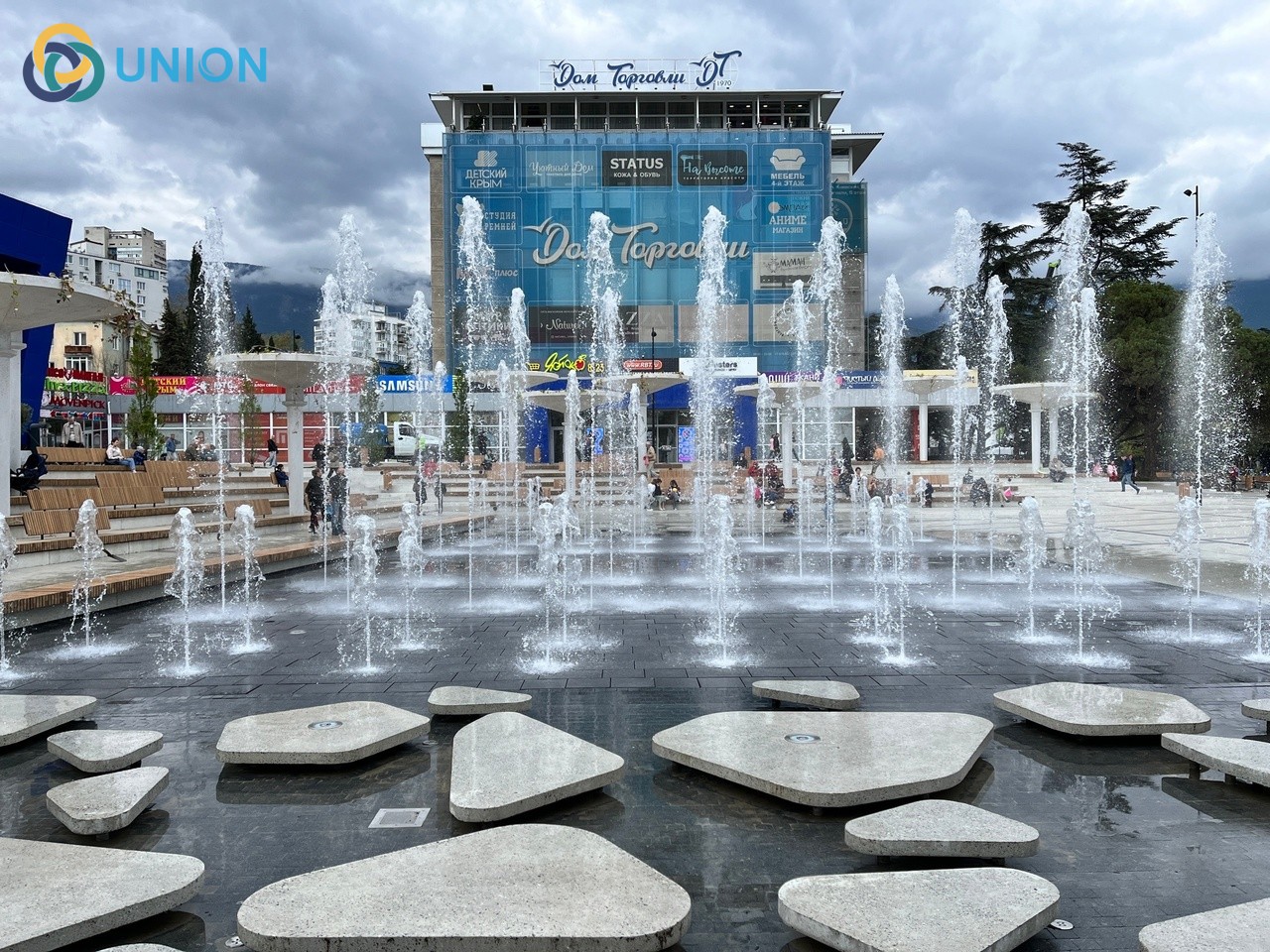 Sân chơi nước nghệ thuật – Giải pháp cảnh quan an toàn & khác biệt - UNION Sân chơi nước nghệ thuật trong định hướng phát triển cảnh quan hiện đại