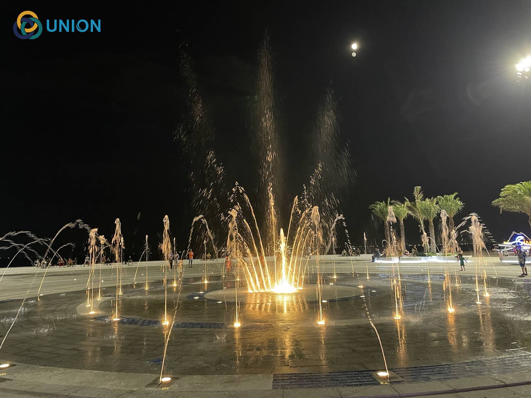 Hình ảnh sàn nhạc nước tại công viên Bình Sơn khi đi vào hoàn thiện