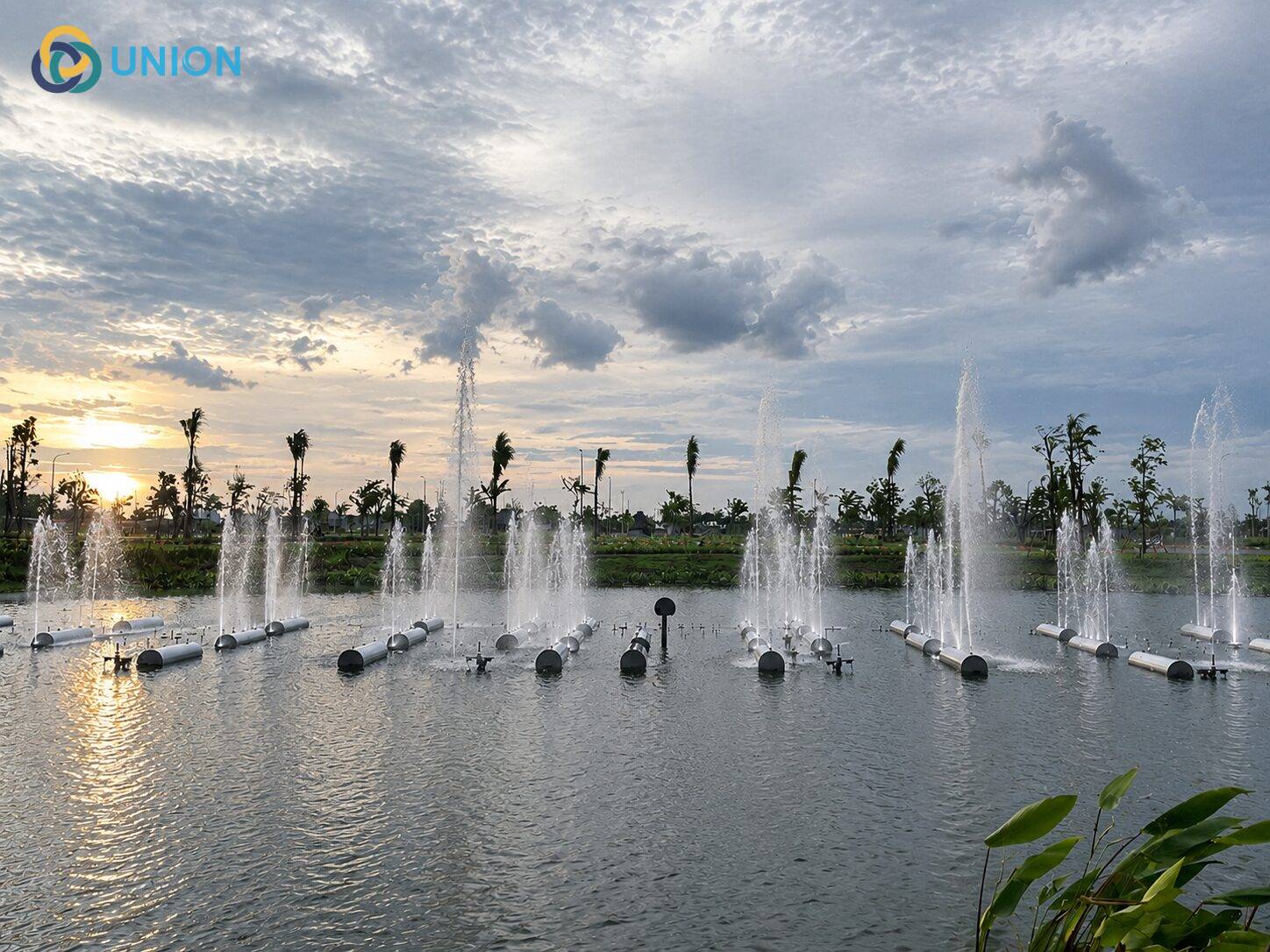 Nhac-Nuoc-Phao-Noi-Dragon-Eden-Long-An-he-thong-phao-noi-inox-va-voi-phun-lap-